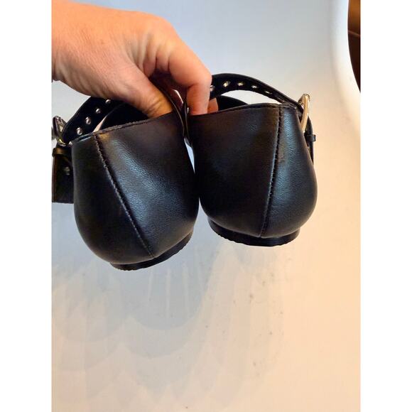 Design label Lord & Taylor black pointed toe Mary Jane flats with silver buckle - Picture 8 of 8
